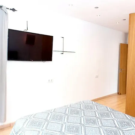 Carrer Navarra Villa *